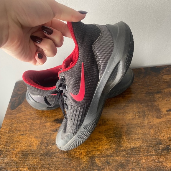 Souliers de basketball - Precision V Nike - Picture 2 of 3